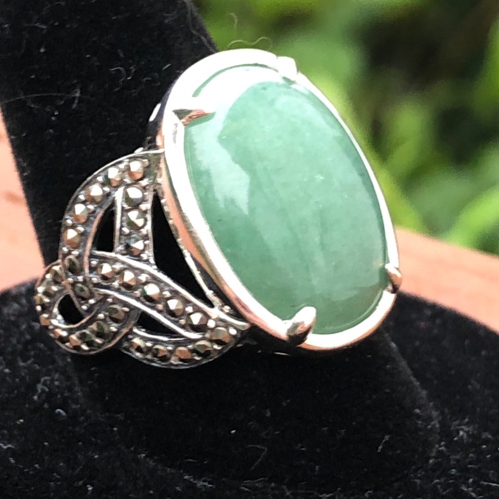 Irish 🆕8 CT Green aventurine sterling silver ring
